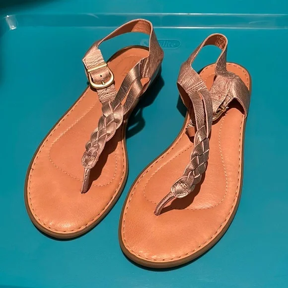 Size 9M Champagne, gold, born brand sandals, excellent condition BORN IZABEL SANDALS | JJill main image 2